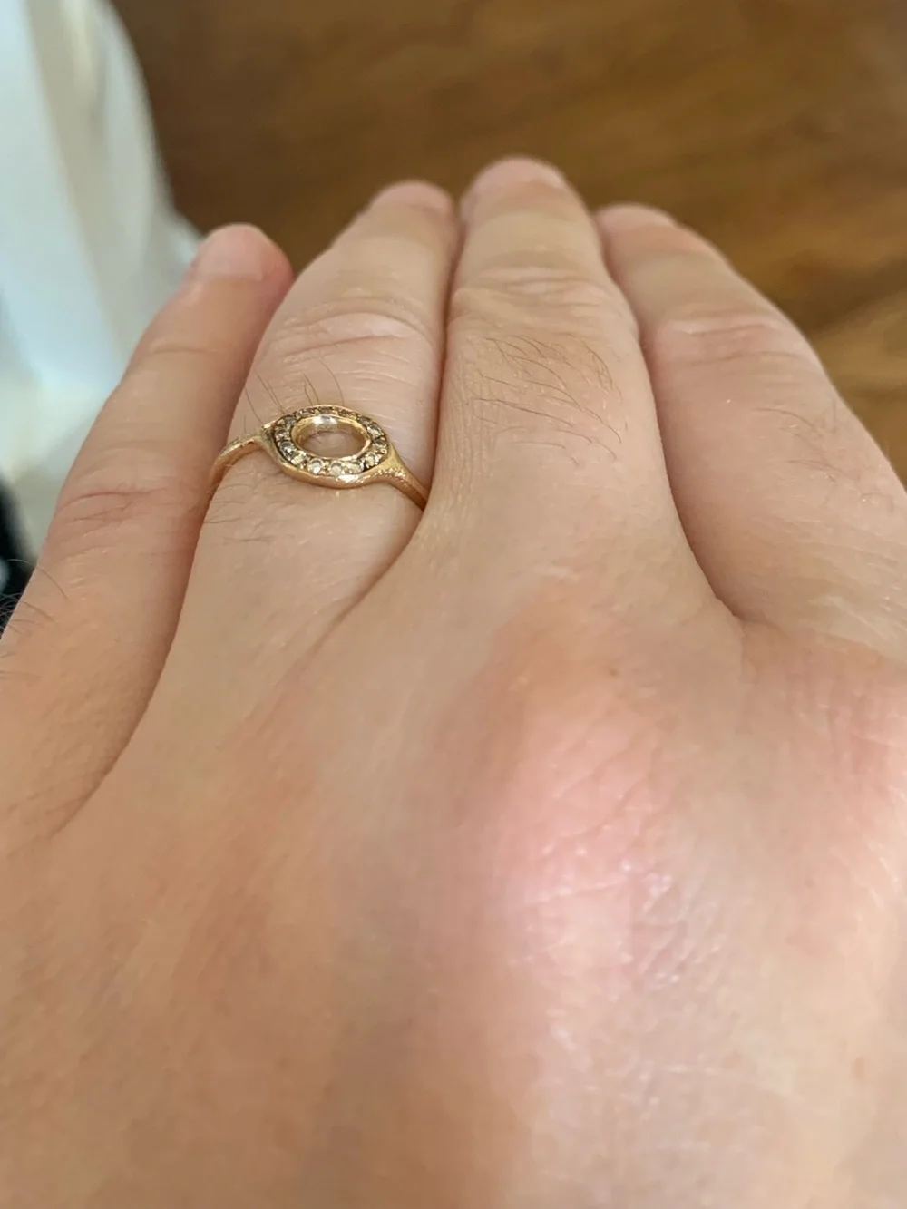 Ariko oval ring 14k yellow gold with brown diamonds. Like new. size 6.5